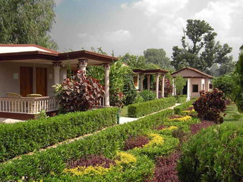 Tiger'S Den Resort Bandhavgarh National Park Exterior foto