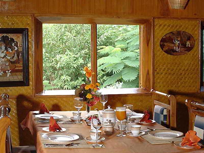Tiger'S Den Resort Bandhavgarh National Park Exterior foto