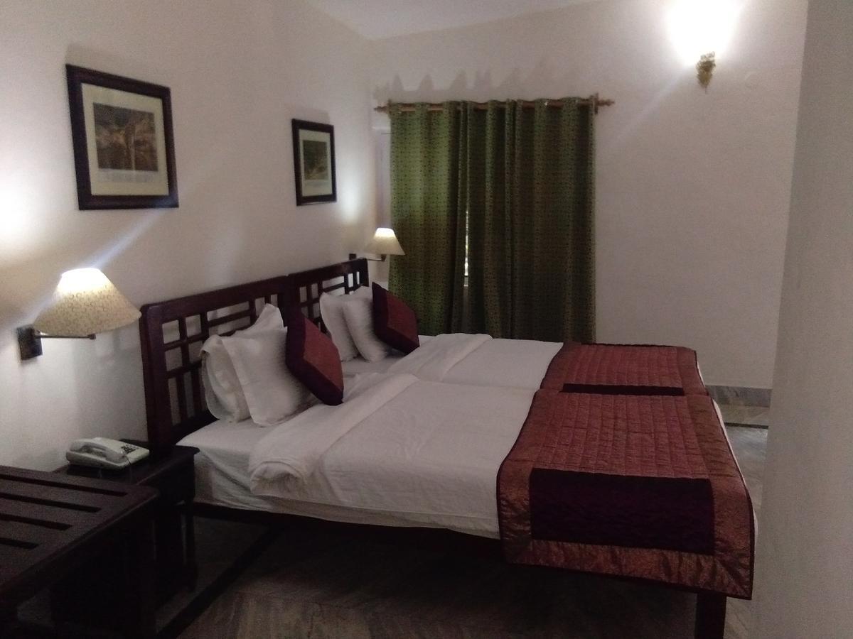 Tiger'S Den Resort Bandhavgarh National Park Zimmer foto